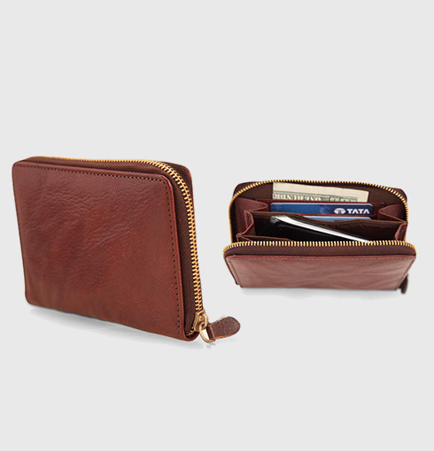 Women's Wallets and Clutches
